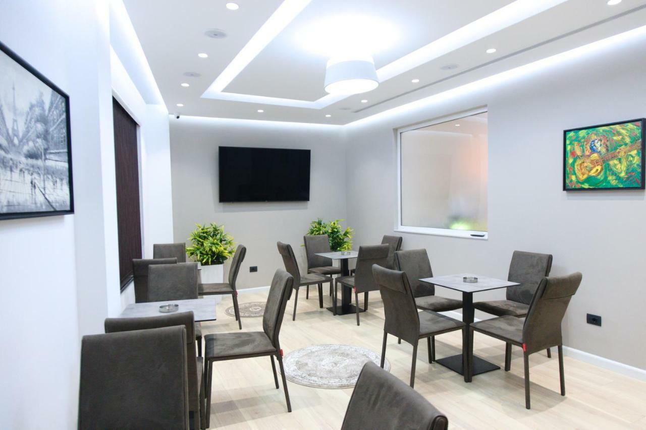 Emerald Boutique Hotel Tiranë Ngoại thất bức ảnh