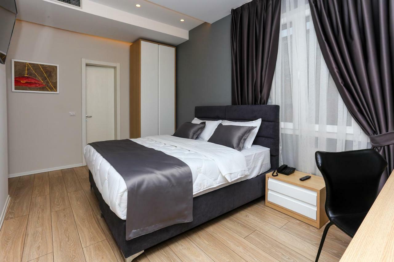 Emerald Boutique Hotel Tiranë Ngoại thất bức ảnh