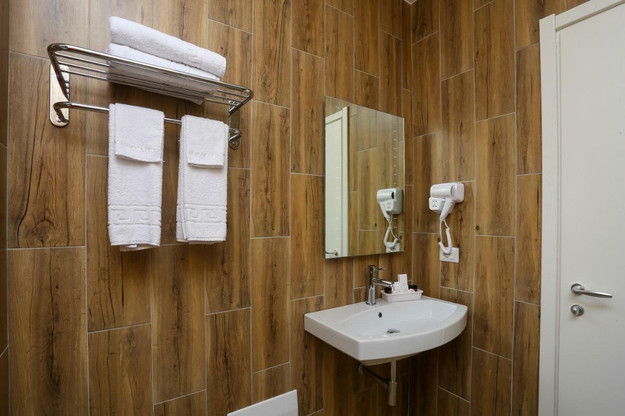Emerald Boutique Hotel Tiranë Ngoại thất bức ảnh
