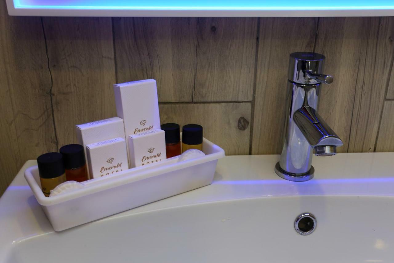 Emerald Boutique Hotel Tiranë Ngoại thất bức ảnh