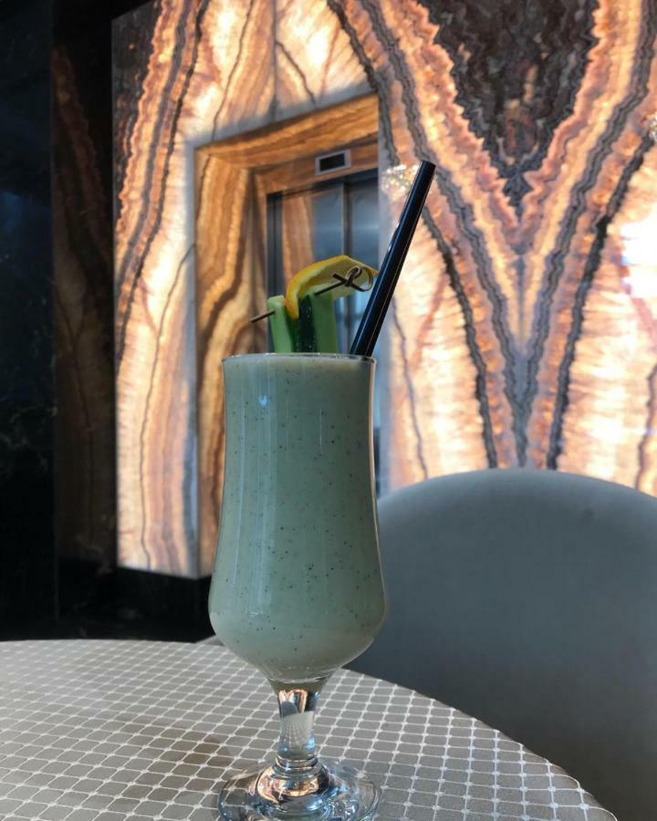 Emerald Boutique Hotel Tiranë Ngoại thất bức ảnh