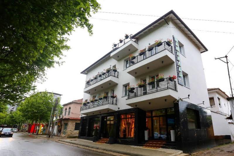 Emerald Boutique Hotel Tiranë Ngoại thất bức ảnh
